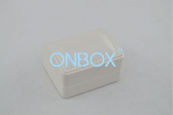 Custom PU leather jewelry packaging boxes for women diamond and pendant